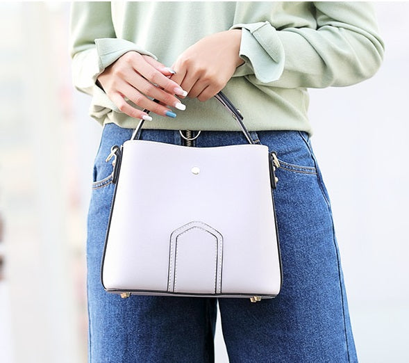 Elegant Shoulder Bag