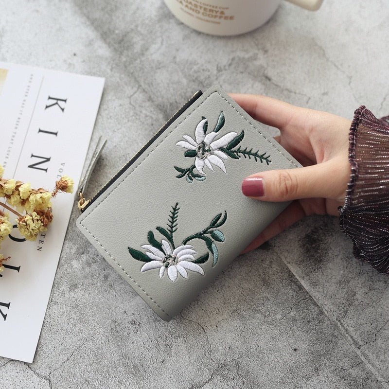 Flower Embroidery Short Wallet
