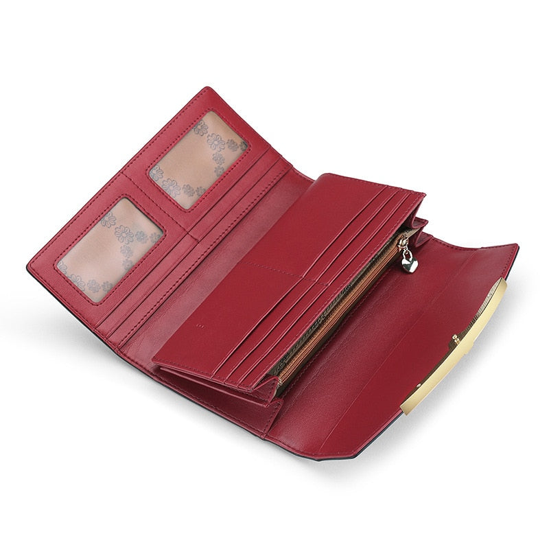 Circle Embossed Leather Wallet