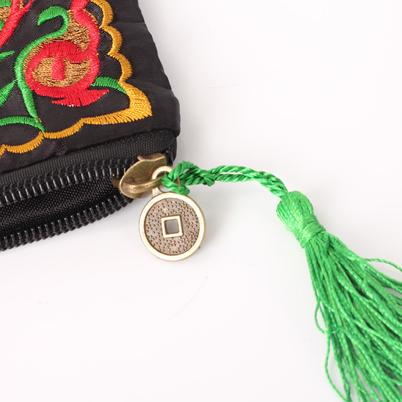 Retro Ethnic Embroidery Clutch