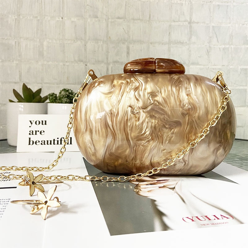 Ellipse Shaped Clutch