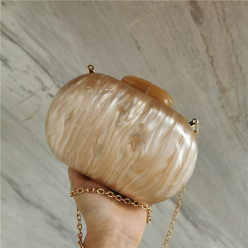 Ellipse Shaped Clutch