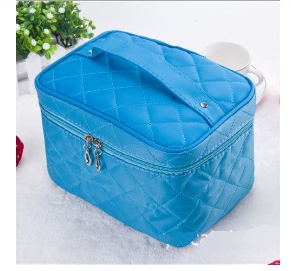 Quilted Design Large Capacity Cosmetic Bag