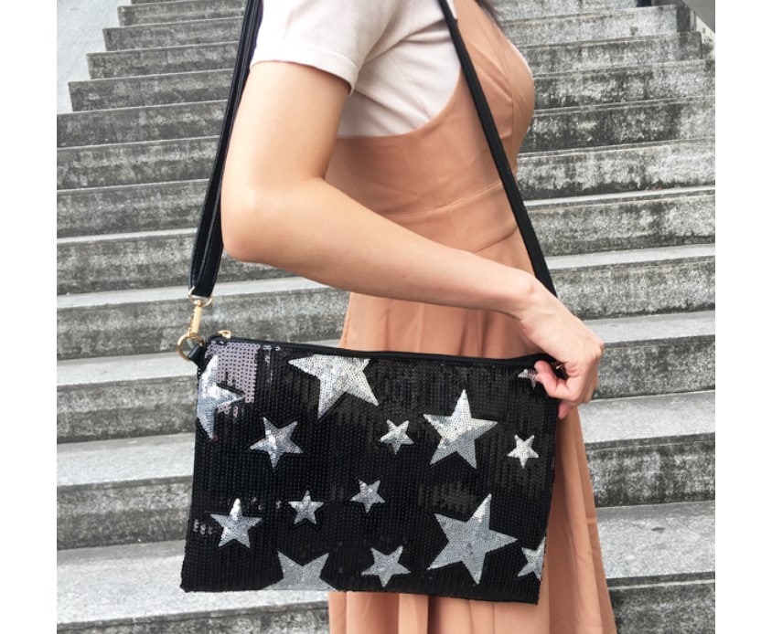 Star Pattern Sequined Clutch