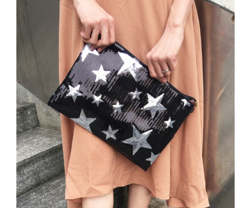 Star Pattern Sequined Clutch