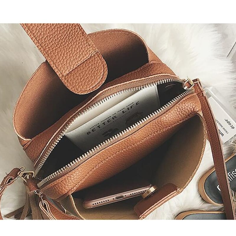 Bucket Shaped Tassel Messenger Bag