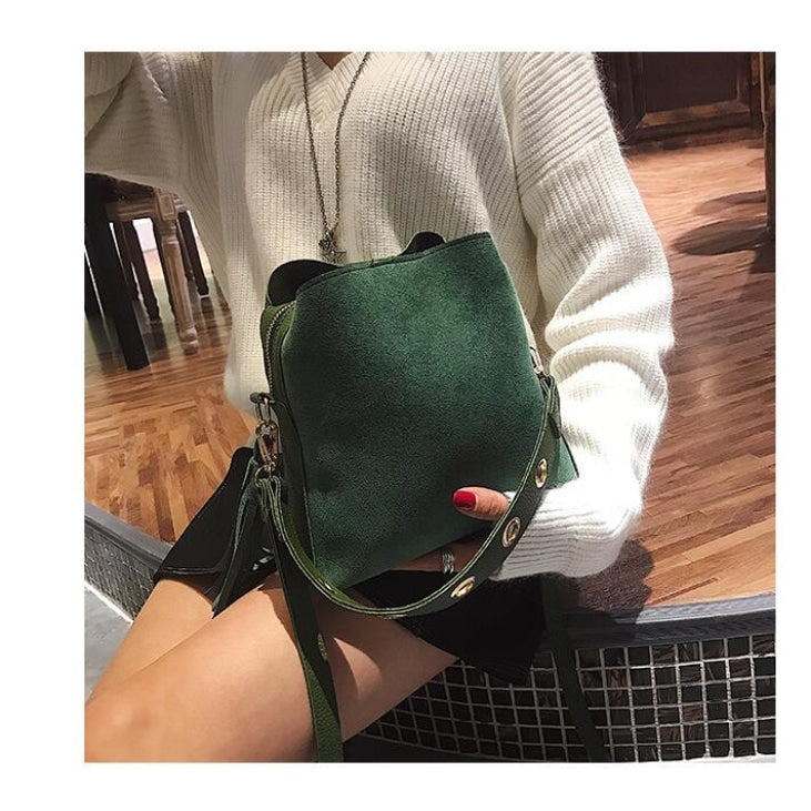 Bucket Shaped Tassel Messenger Bag