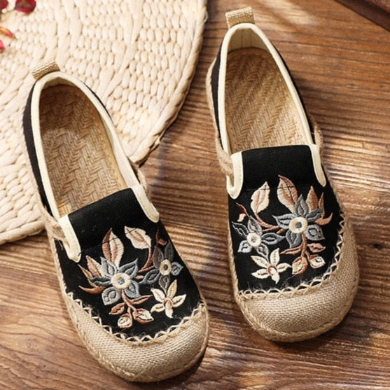 Johanna Vintage Floral Embroidery Moccasin Loafers