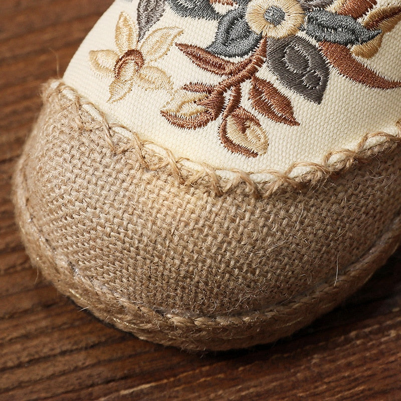 Johanna Vintage Floral Embroidery Moccasin Loafers