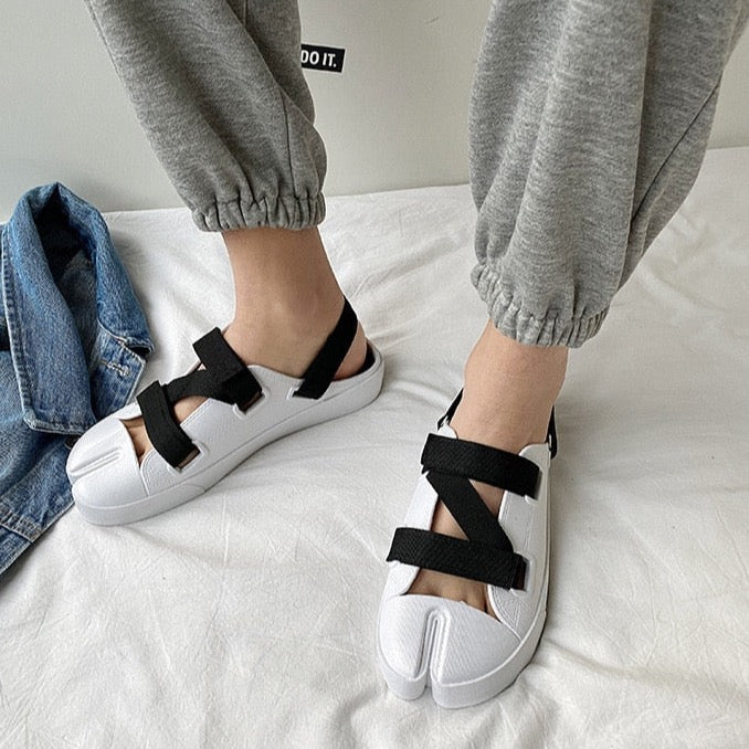 Kanna Split Toe Minimalist Sling Back Sandals - 3 Colors