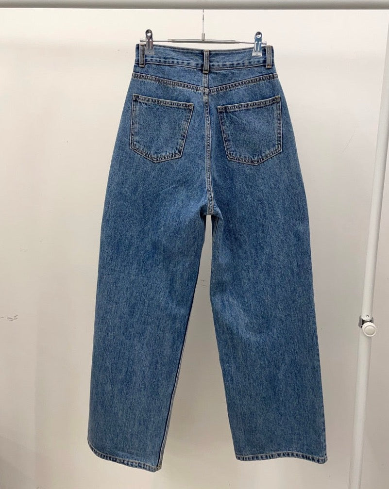 Kay Wrapped Button Fly Loose Jeans