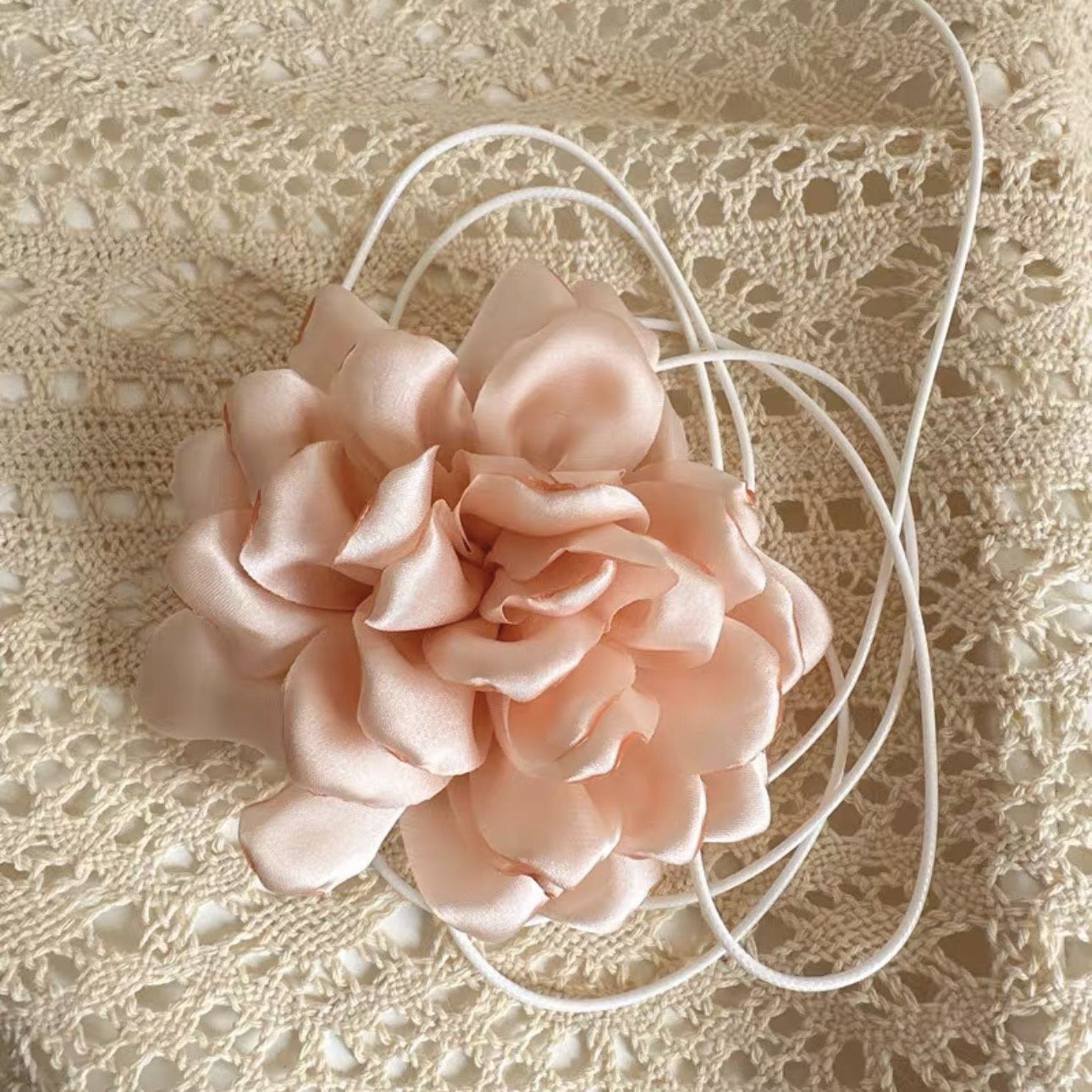 Linea Big Flower Corsage Chocker Necklaces - 4 Colors