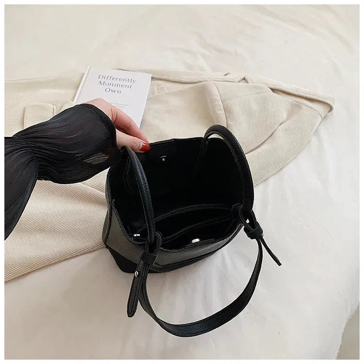 Minimalist U Bucket Bags - 4 Colors