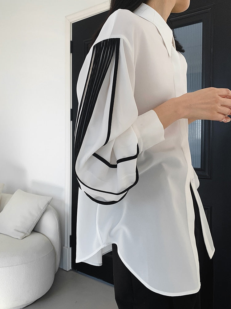 Nami Lantern Sleeve Blouse with Color Contrast Pleats
