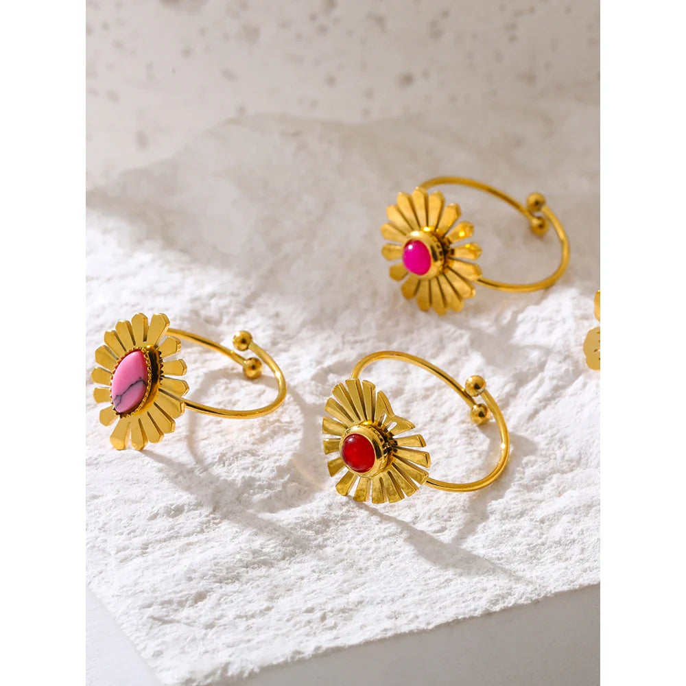 Sweet Metal Flower Cocktail Rings