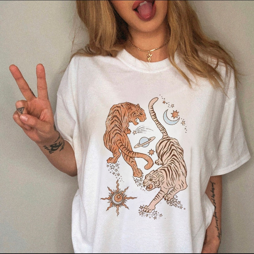 Female Top Fashion Tee Love Heart New Style Trend Clothes