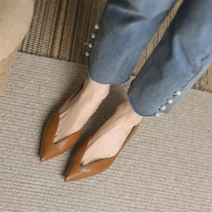 Joplin Tulip Pointed Toe Flats