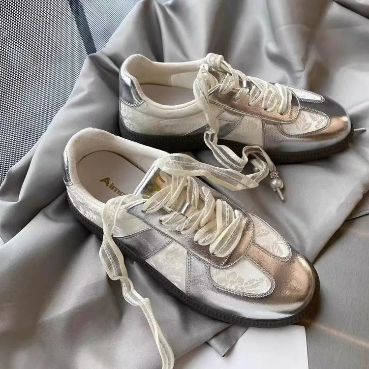 Casual Jogging Sneakers Youth Girls Silver Lace-Up Outdoor Athletic Trainers Low Heels Breath Tennis Flats Walking Shoes