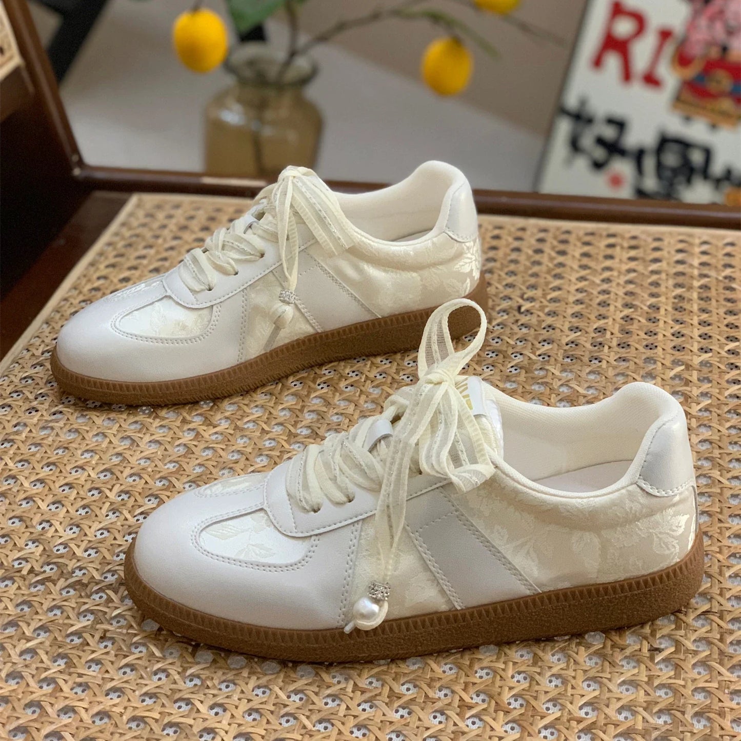 Casual Jogging Youth Girls Silver Lace-Up Athletic Low Heels Tennis Flats Skateboard