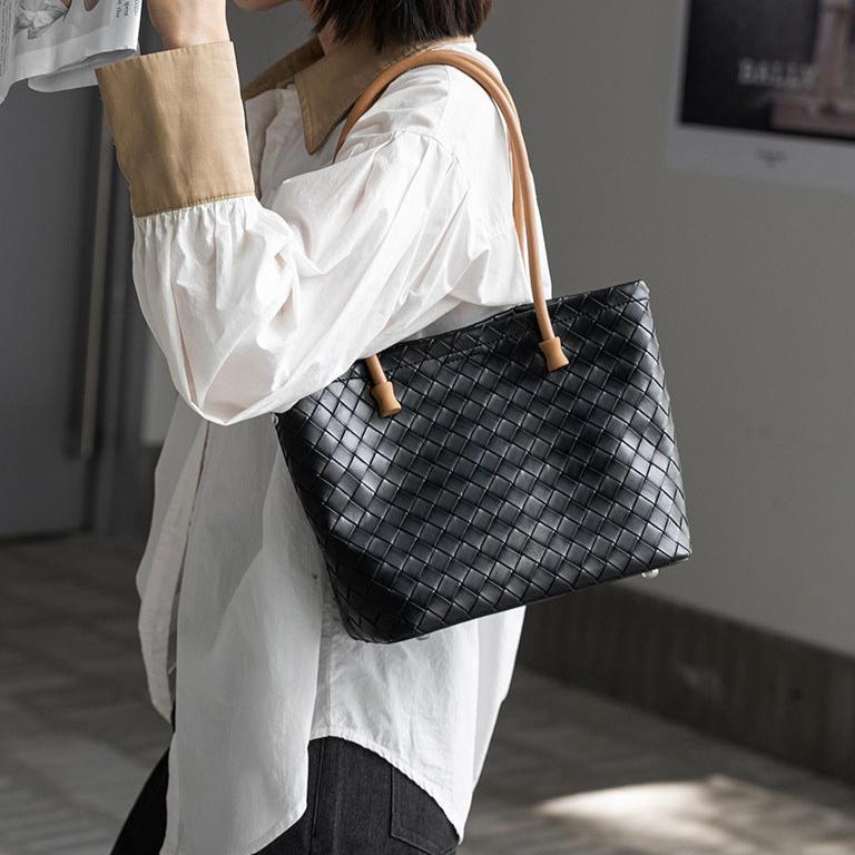 Olivia Shoulder Bag